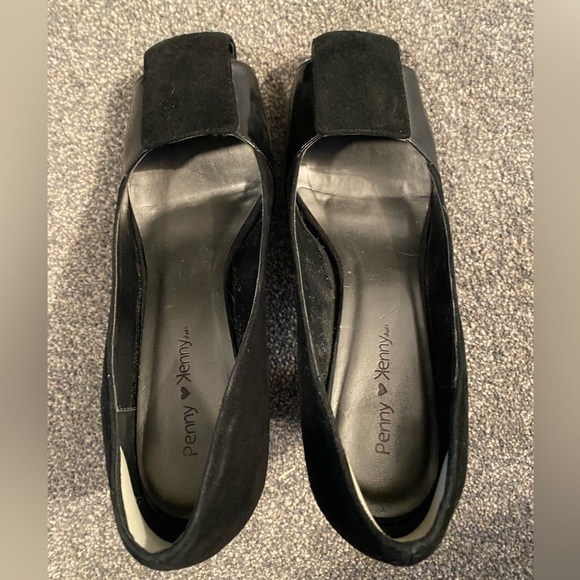 Suede Pumps - Picture 2 of 5